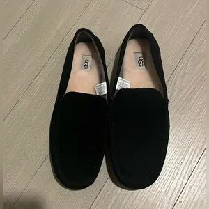 UGG Loafer Black size 13 UGG | Shoes | Ugg Loafer Black Size 3 | Poshmark main image 3